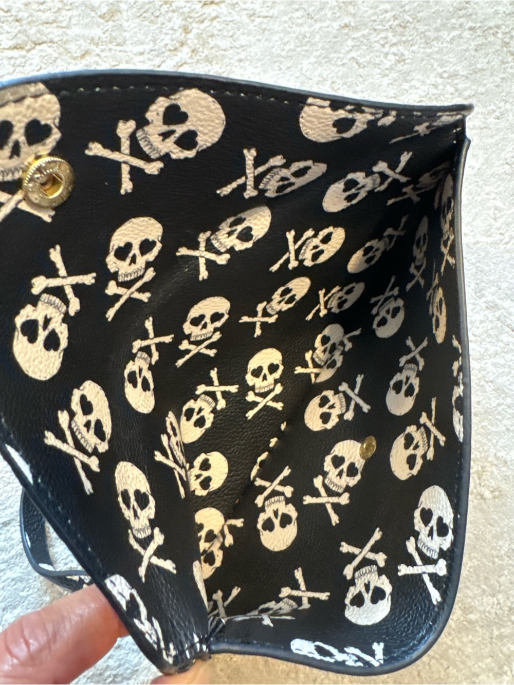 Betsy Johnson Skull & Crossbones Envelope Style Began Leather Wristlet - Picture 8 of 11